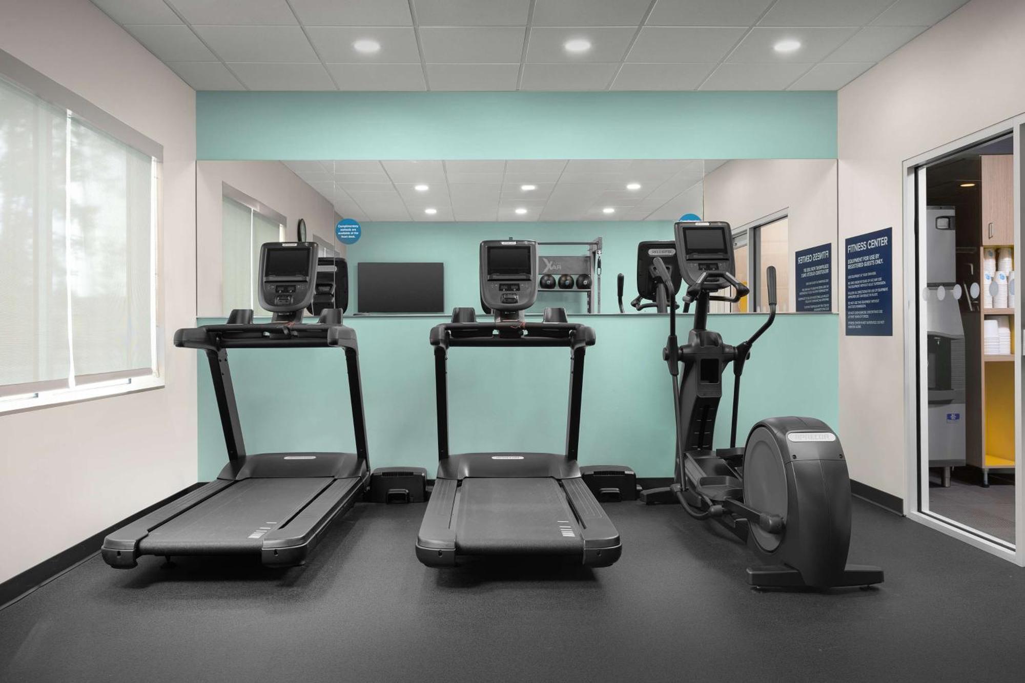 Tru By Hilton Jacksonville West I 295 Екстериор снимка